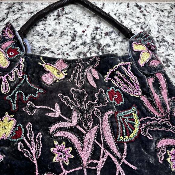 Chan Luu Velvet Silk Embroidered Beaded Bag W/ Leather Handle, Boho Luxurious - Picture 5 of 16